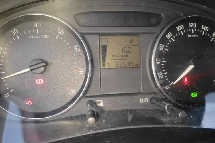 Used Skoda Fabia 2012 1.6L Automatic Crystal Edition
