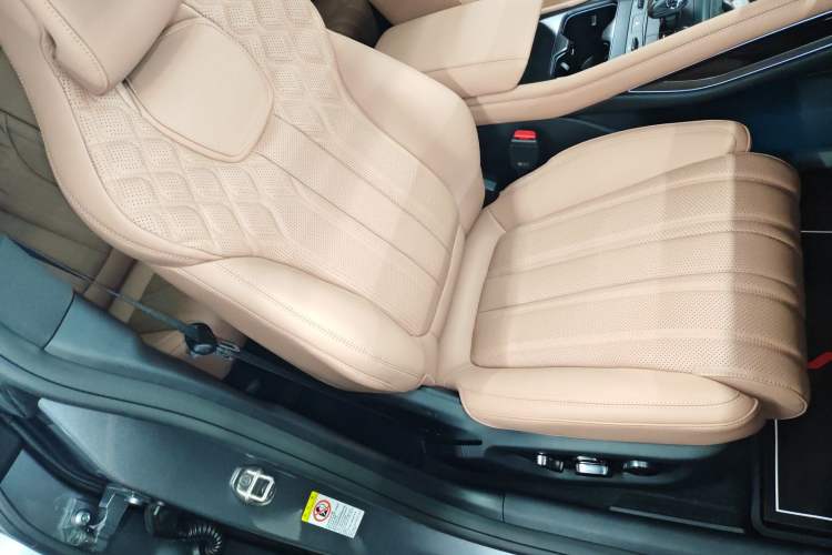 Used BYD Song L EV 2025 Intelligent Driving Version 662 km LiDAR Excellence Edition