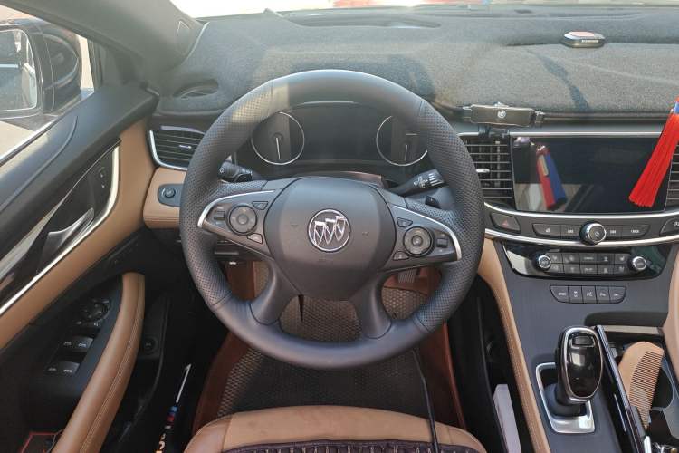 Used Buick LaCrosse 2019 28T Prestige Model
