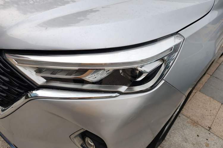 Used Haval M6 2021 PLUS 1.5T DCT Prestige Smart Connectivity Model
