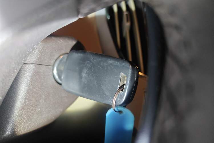 Used Buick LaCrosse 2012 2.4L SIDI Elegant Edition Vehicle Key