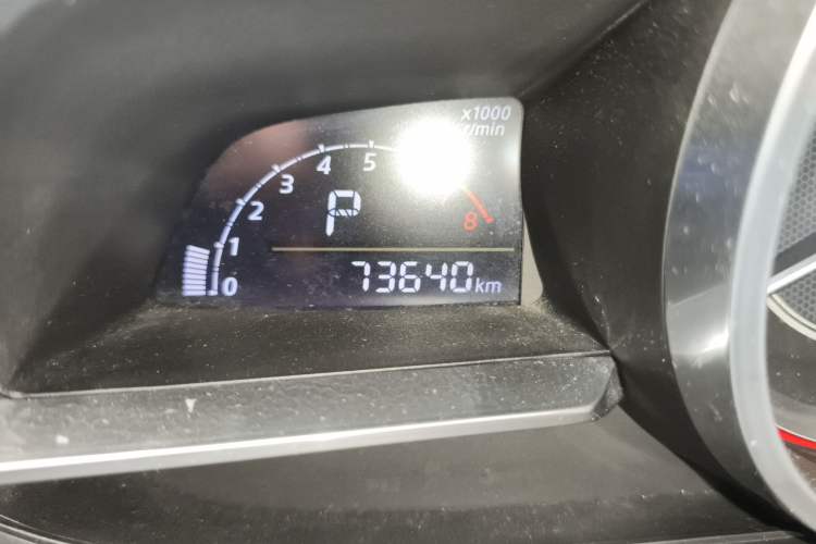 Used Mazda 3 Axela 2016 Hatchback 1.5L Automatic Luxury Model
