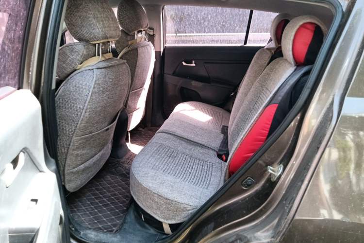 Used Kia Sportage R 2012 2.0L Automatic Two-Wheel Drive GL Trim
