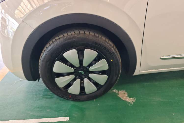 Used Wuling Bingo 2025 333 km Enjoyment Version Left Front Wheel Hub