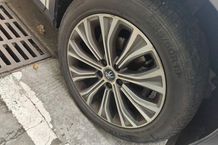 Used BYD Song Pro New Energy 2019 DM 1.5T Four-Wheel Drive Performance Edition Flagship Model
