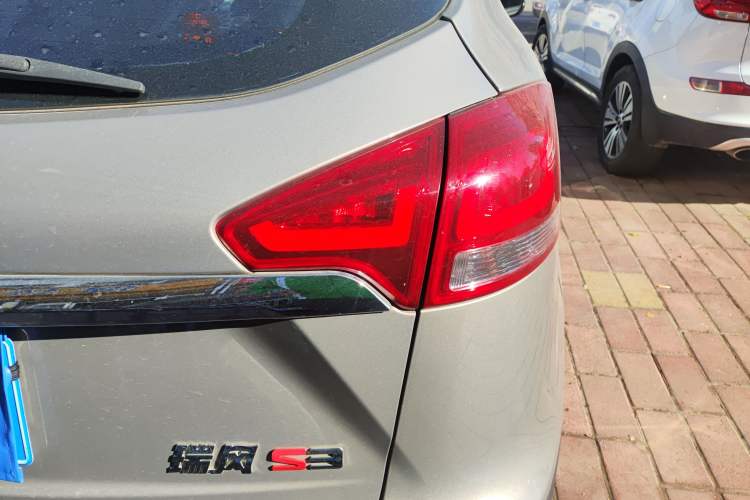 Used JAC Refine S3 2017 1.6L CVT Smart Connect Model
