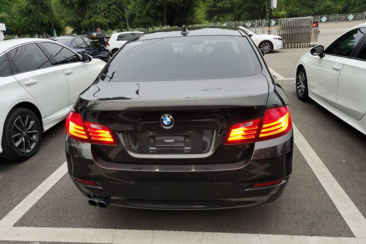 Used BMW 5 Series 2017 525Li Leading Model
