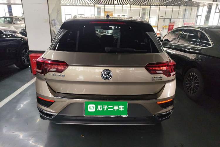 Used Volkswagen T-ROC 2018 280TSI DSG Two-Wheel Drive Luxury Version China VI Standard Rear