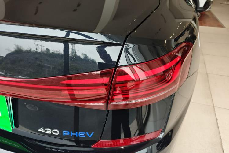 Used Volkswagen Passat New Energy 2025 430 PHEV Hybrid Business Edition Right Rear Taillight