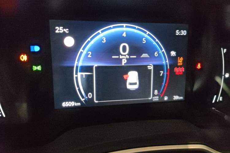 Used Toyota FRONTLANDER 2023 2.0L CVT Luxury Edition