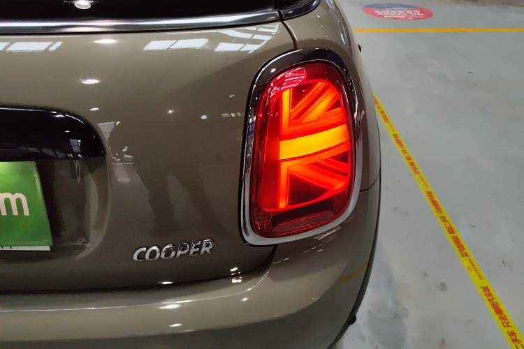 Used MINI MINI 2019 1.5T COOPER Classic Edition