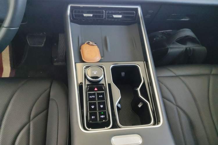 Used Chery Fengyun T9 2025 120 Long-Range Flagship PLUS 7-Seater with Ternary Lithium Battery
