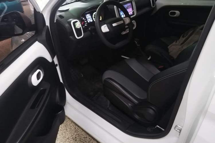 Used Roewe Clever 2022 311km QiQi BoBo Edition
