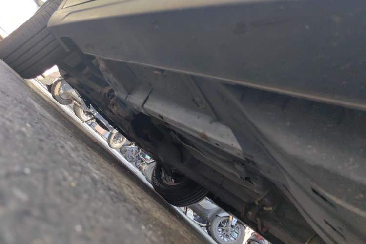 Used Haval H6 2015 Sport Edition 1.5T Manual Two-Wheel Drive Elite Model Chassis Front Left