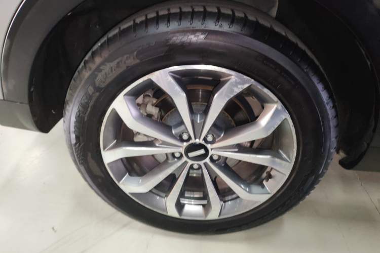 Used Wey VV6 2018 2.0T Two-Wheel-Drive Ultra-Luxury Version China V Standard