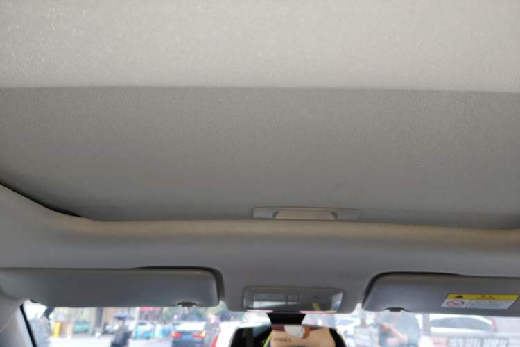 Used Wuling Alvez 2022 1.5T CVT Trendy & Cool Edition