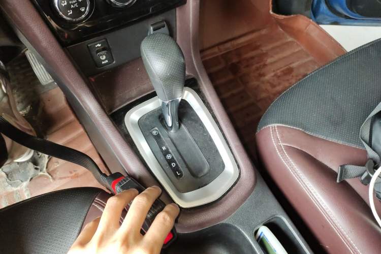 Used Venucia M50V 2019 1.6L CVT Luxury Edition
