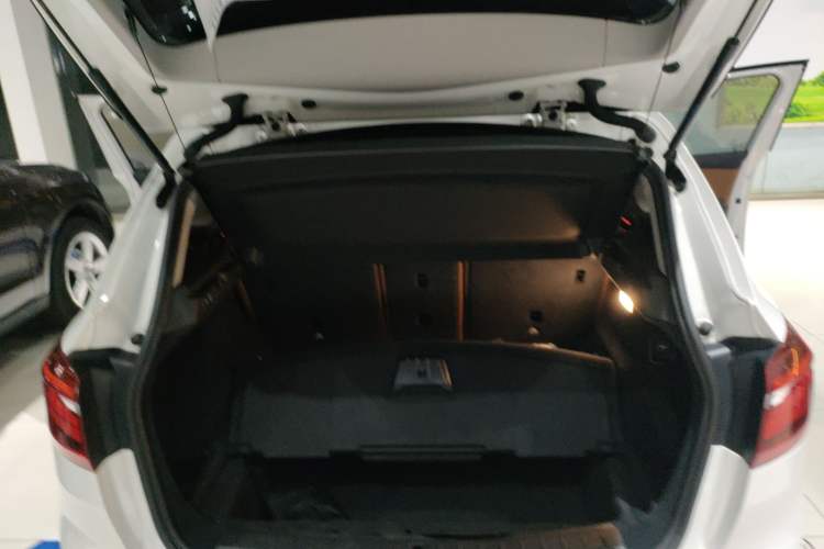 Used BMW 2 Series Active Tourer (Import) 2014 220i Luxury Design Package
