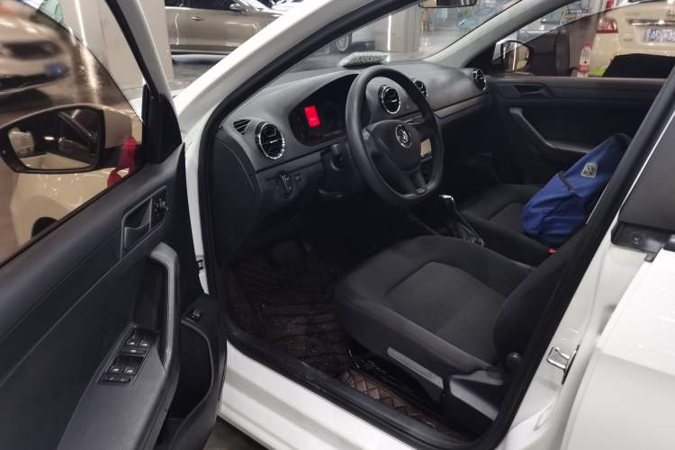 Used Volkswagen Jetta 2017 1.5L Automatic Fashion Model
