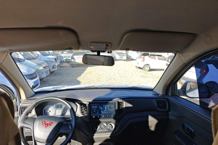 Used Wuling Hongguang V 2022 1.5L Jingqu Edition Electric-Assist LAR