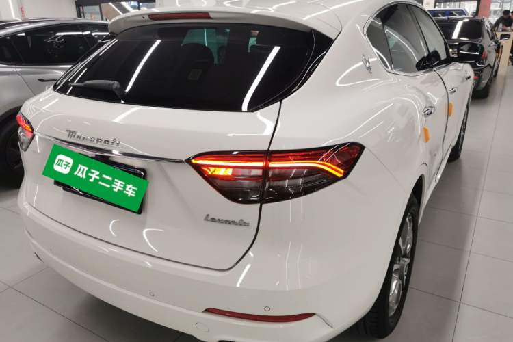 Used Maserati Levante 2022 2.0T GT Sharp Edition Rear Right 45 Deg