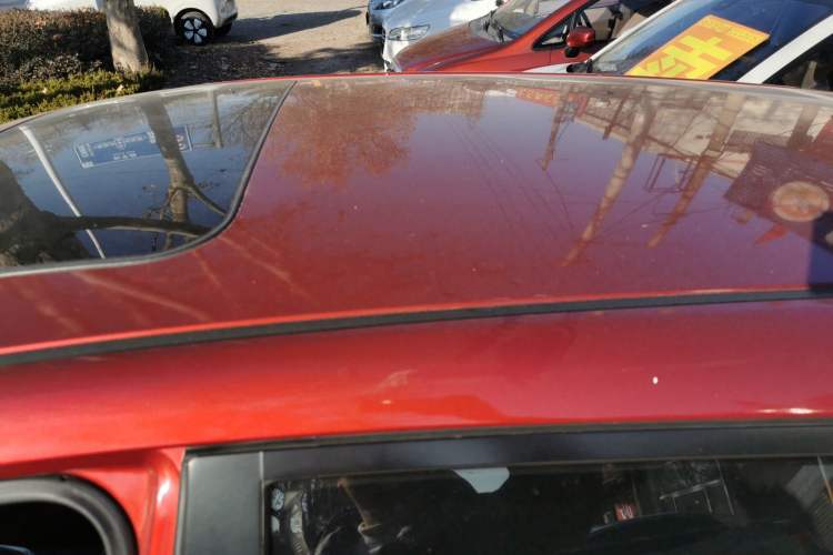 Used Nissan Tiida 2016 1.6L CVT Cool Dynamic Edition
