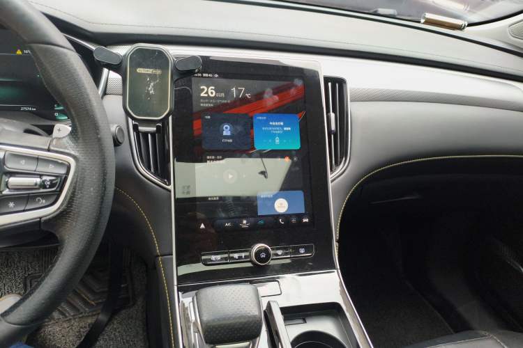 Used Roewe i6 MAX 2020 300TGI Automatic Sporty Cool Edition Audio And AC Panel