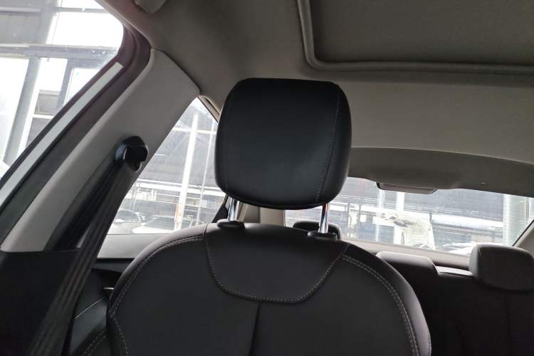 Used Buick GT 2015 15N Automatic Deluxe Edition Headliner