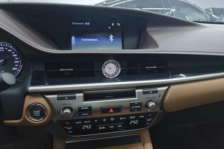Used Lexus ES 2015 200 Elite Edition Audio And AC Panel