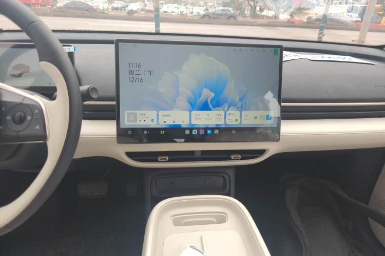 Used ARCFOX T1 2025 Model 425 PLUS
