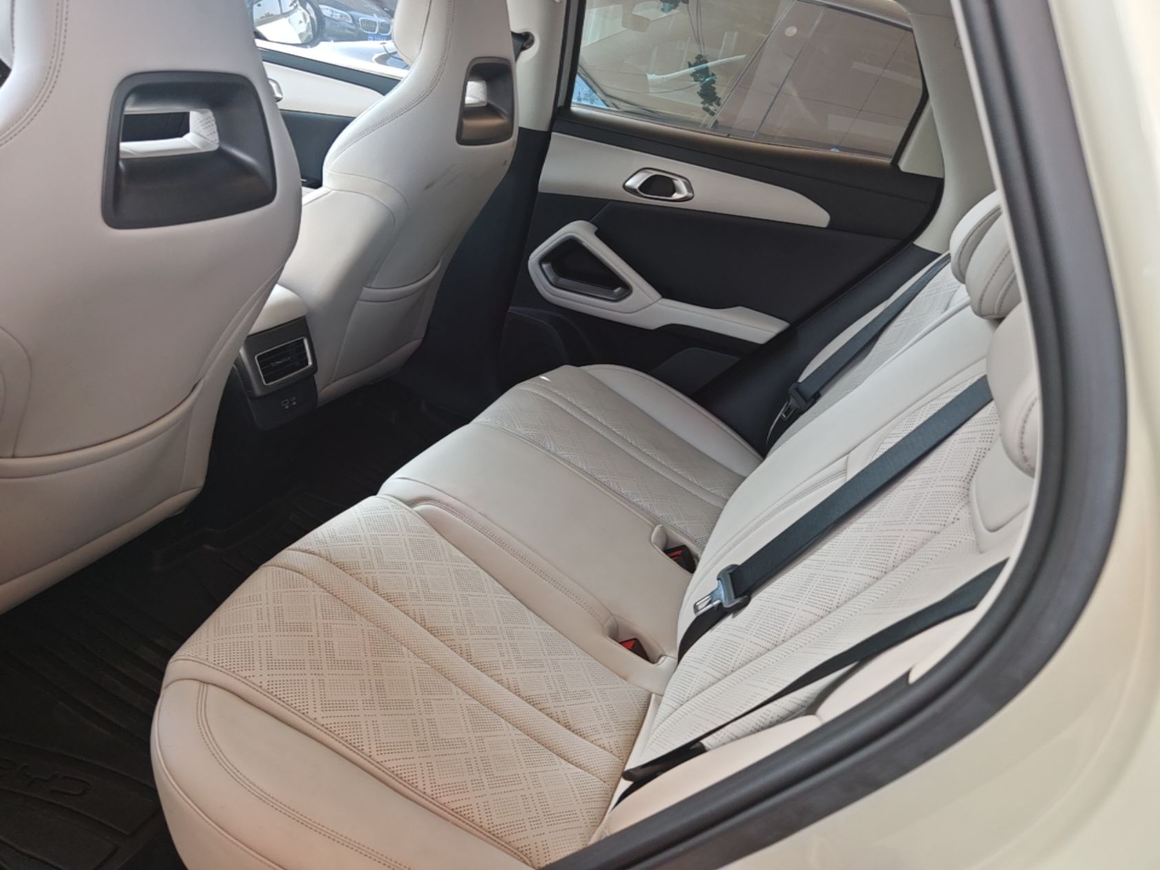 BYD Yuan UP 2025 Intelligent Driving Version 401 KM Dynamic Edition — снимка 20