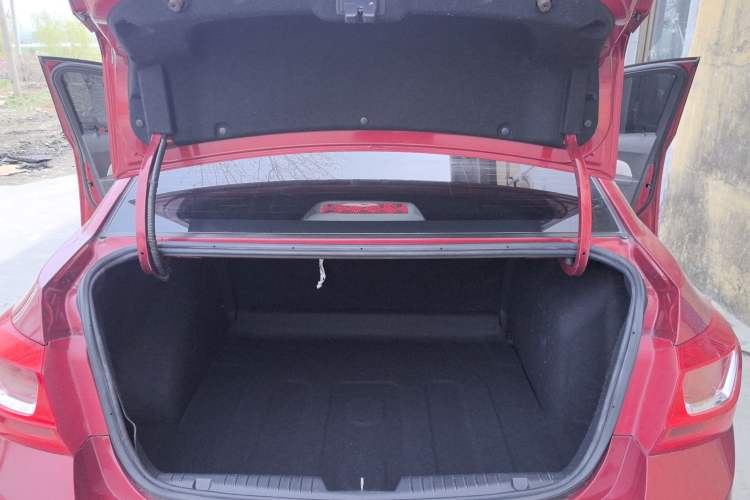 Used Chevrolet Cruze 2015 1.5L Classic SE AT
