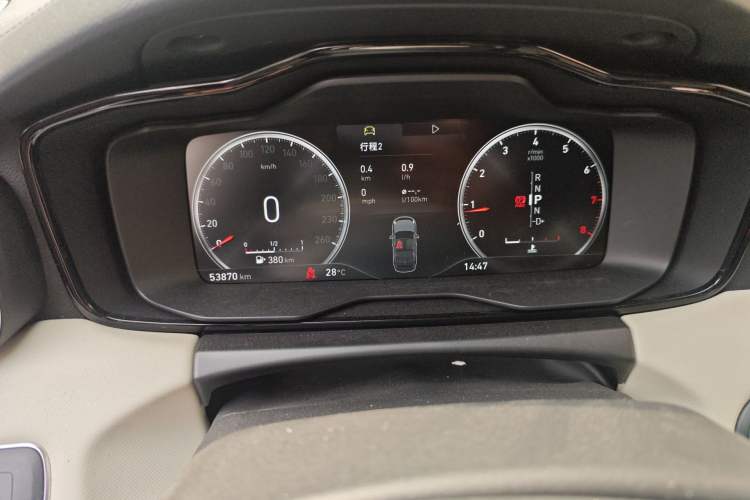 Used Lynk & Co 01 2017 2.0T Two-Wheel Drive Zhaopu Version Odometer Close Up