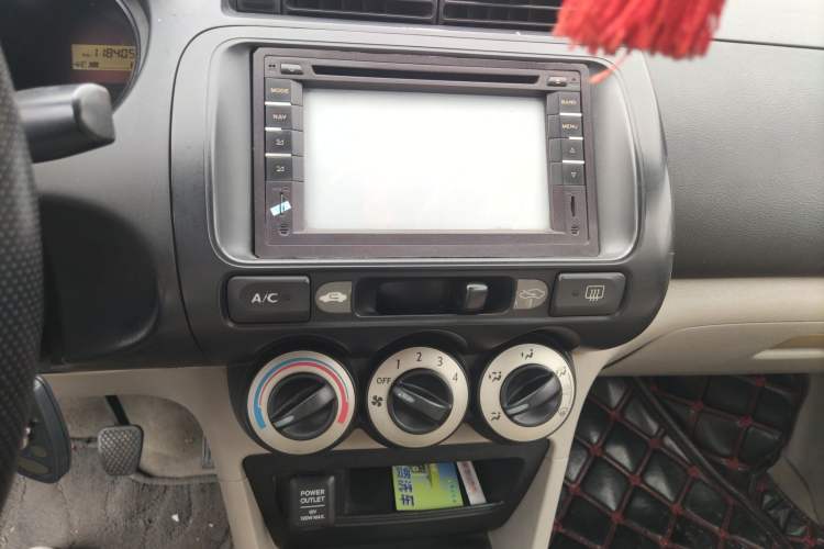 Used Everus S1 2012 1.3L Manual Comfort Edition Audio And AC Panel