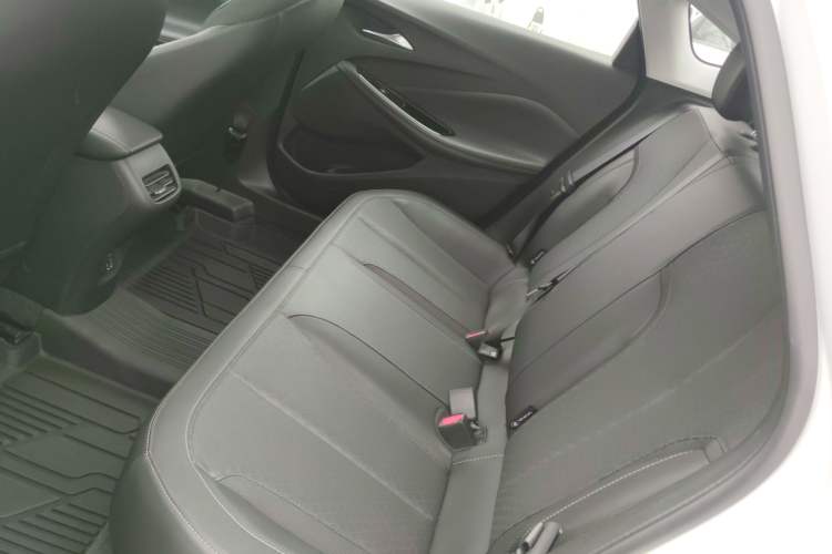 Used Buick Verano 2023 Pro Enjoyment Edition Left Rear Seat