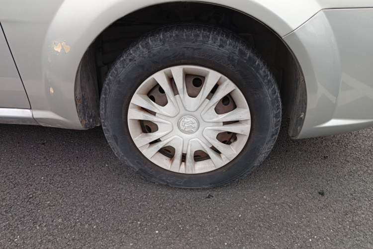 Used Buick Excelle 2013 1.5L Manual Classic Model Right Front Wheel Hub