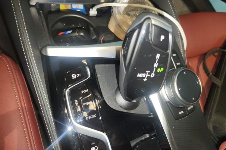 Used BMW 5 Series New Energy 2021 Restyled 535Le Pioneer Edition M Sport Package Gear Lever