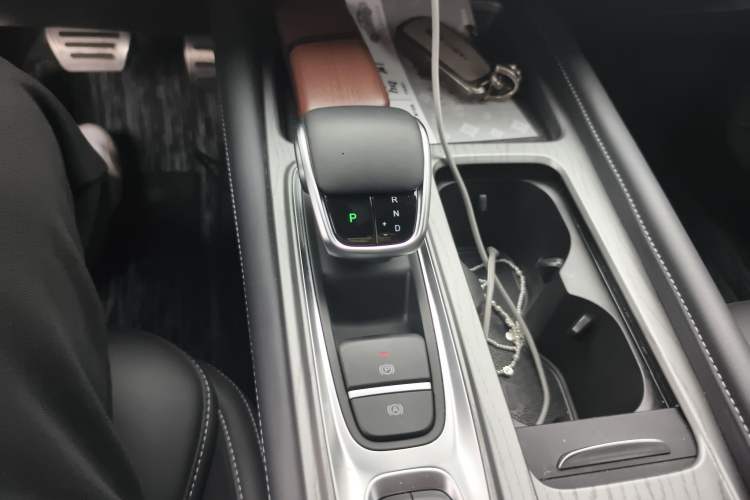 Used Chery Arrizo 8 2023 High-Performance Edition 2.0T DCT Powerfully Equipped
