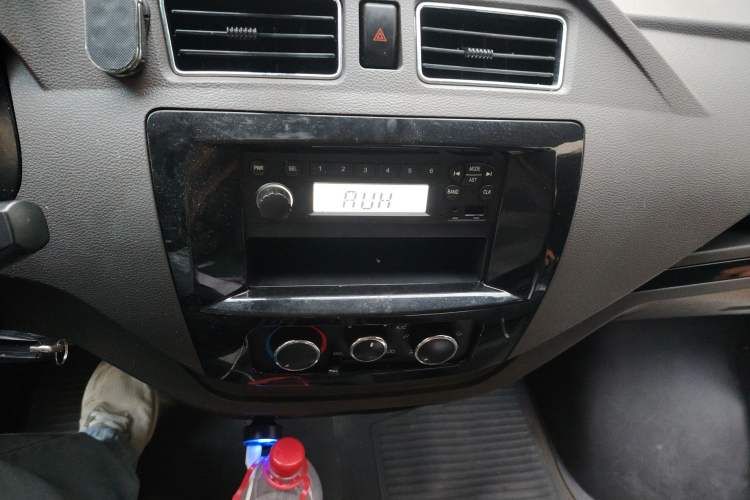 Used Dongfeng Yufeng EM26 2023 Standard Edition 41.472 kWh Henan Lithium Power