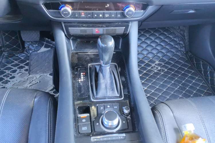 Used Mazda Atenza 2020 2.0L Blue Sky Luxury Edition