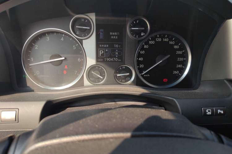 Used Lexus LX 2013 570
