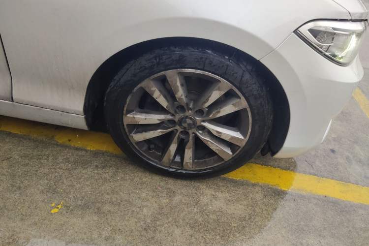 Used BMW 2 Series 2017 220i Convertible Coupe Leading Model