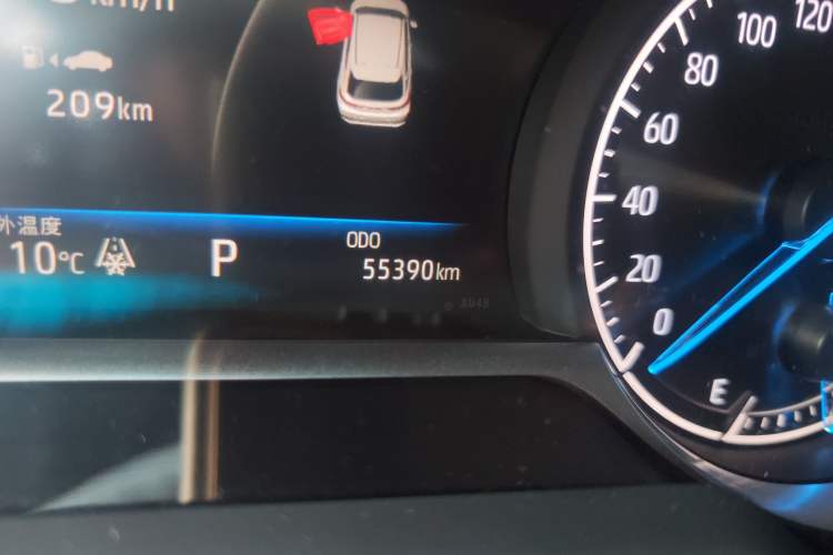 Used Toyota Harrier 2022 Dual-Engine 2.5L CVT Two-Wheel Drive Luxury Edition Odometer Close Up