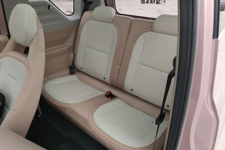 Used Geely Galaxy Panda 2023 Panda Mini 200km Dynamic Bear Left Rear Seat