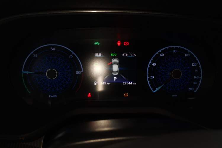 Used Hongqi E-QM5 2021 Charging Version Flagship Edition Instrument Cluster