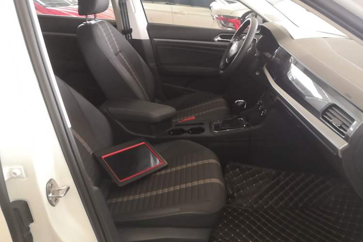 Used Volkswagen Lavida 2021 280TSI DSG Comfort Edition Right Front Seat