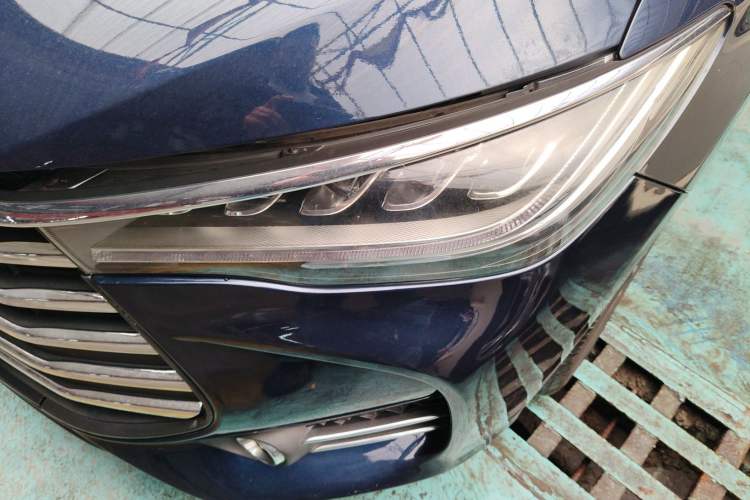 Used BYD Song MAX 2018 1.5T Automatic Smart Connect Elite Model with 6 Seats
