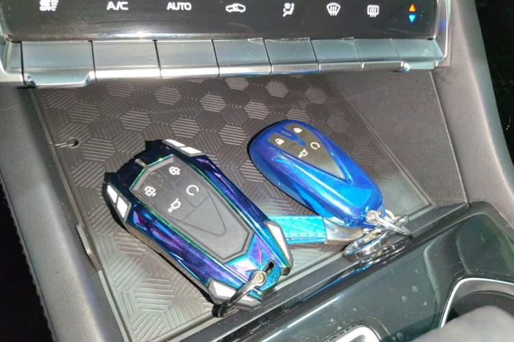 Used CHANGAN Eado 2022 PLUS Blue Whale NE 1.4T GDI DCT Prestige Edition
