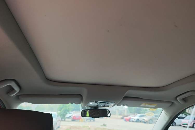 Used GAC Trumpchi GS7 2017 320T Two-Wheel-Drive Luxury Smart Connectivity Model