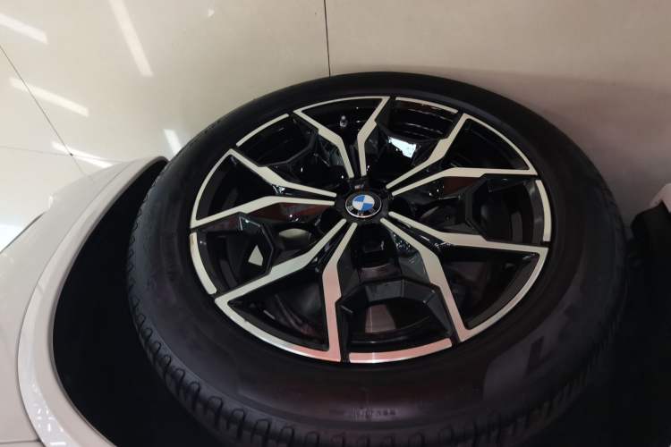 Used BMW X3 2022 Restyled xDrive25i M Sport Package Right Rear Wheel Hub